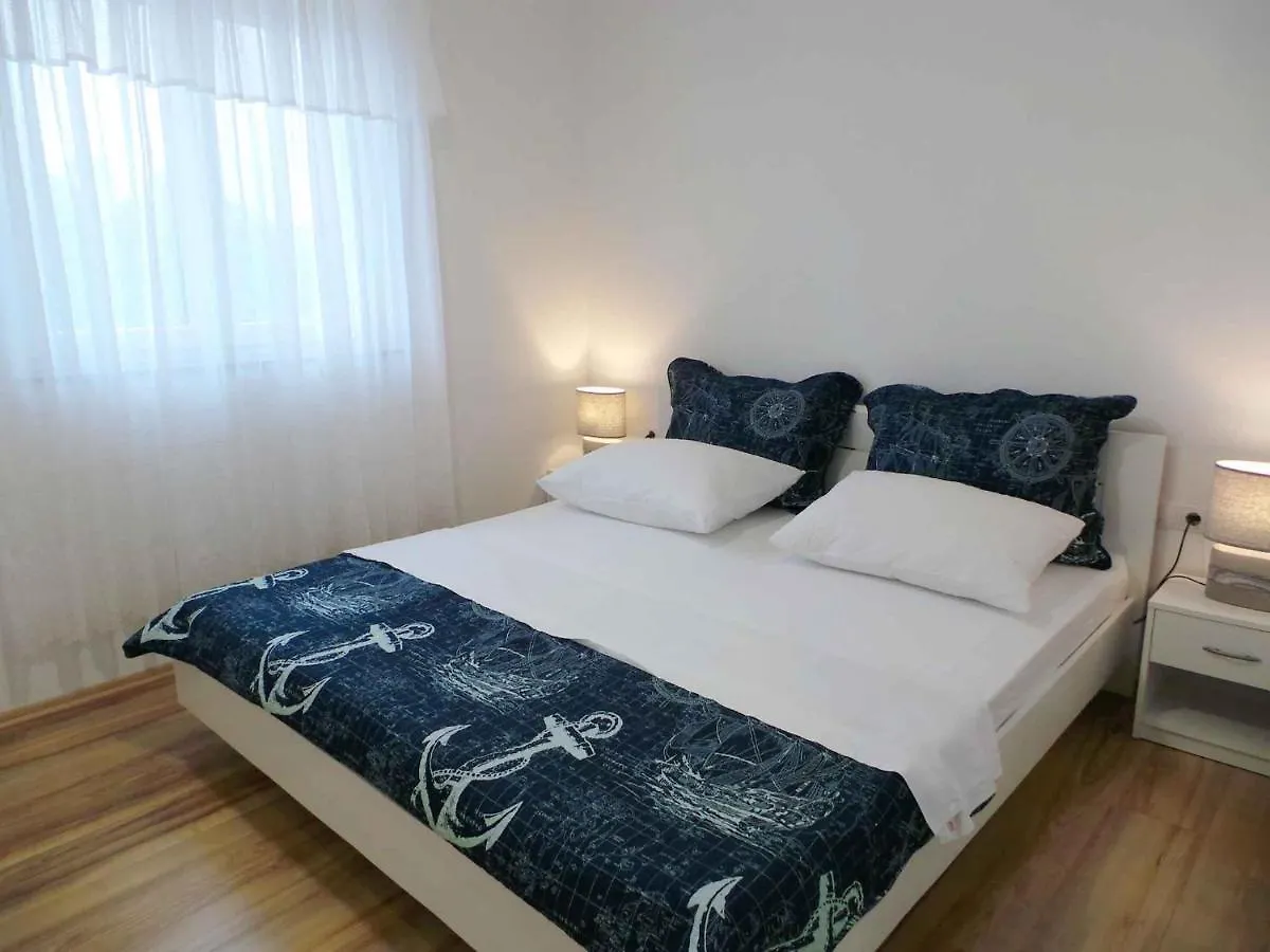 Apartments In Cizici/Insel Krk 31083