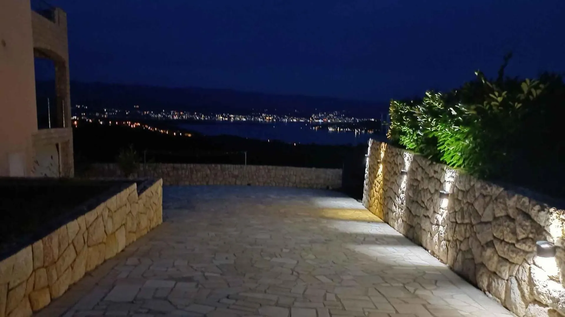 Apartments In Cizici/Insel Krk 31083 Croatia